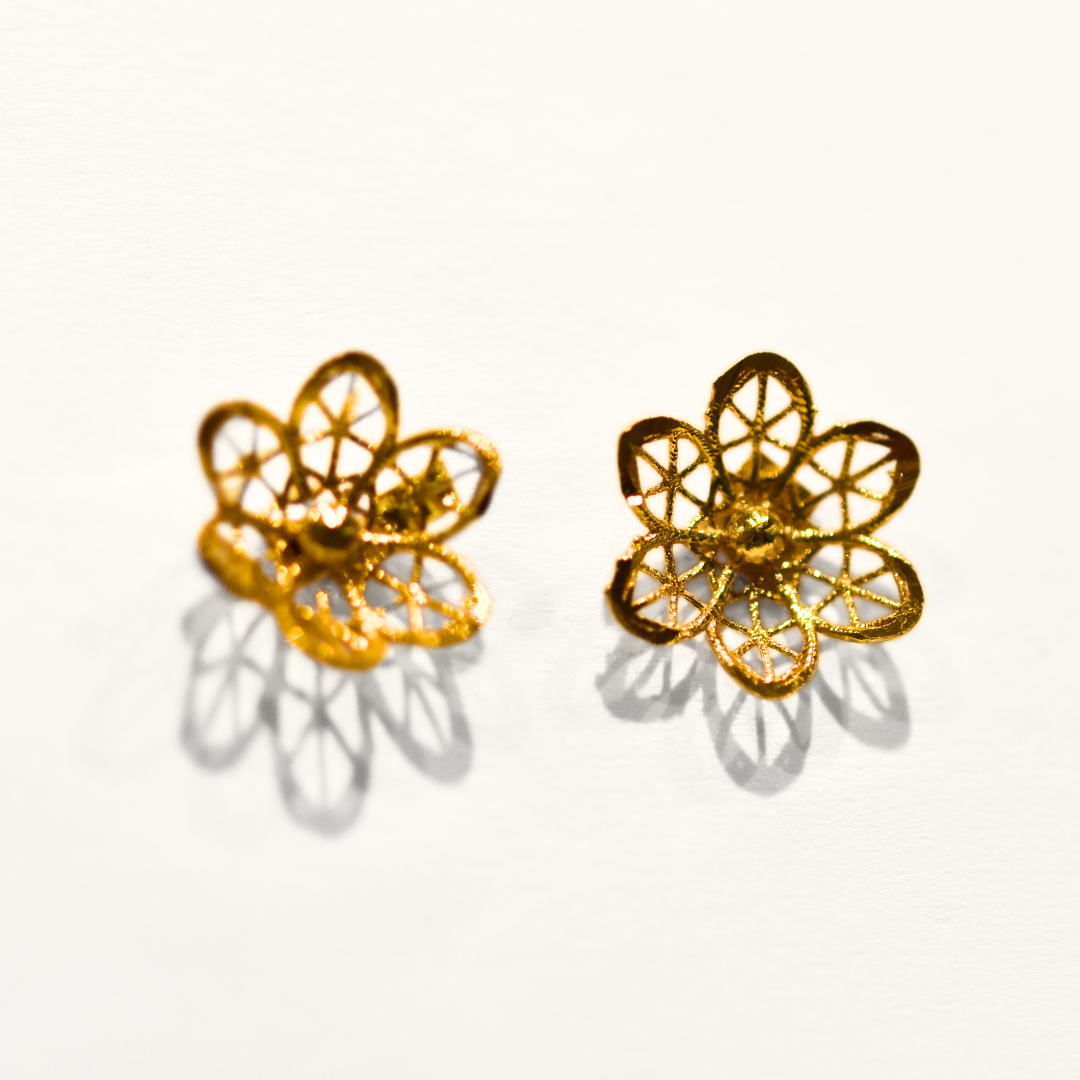 Picture of Gold Studs